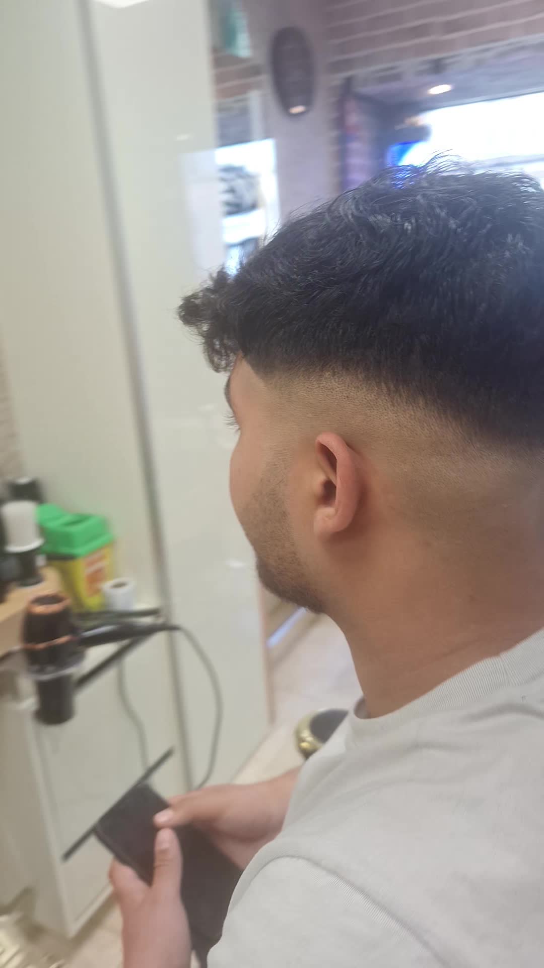 Réalisation Shayin Coiffeur